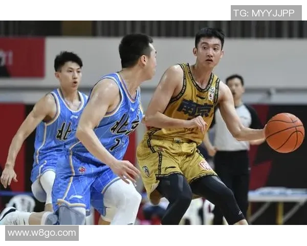南京篮球队与广州篮球队赛后技术分析与战术总结