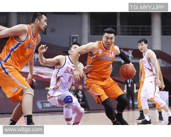 上海男篮与广州男篮激战正酣谁将赢得这场精彩对决的胜利